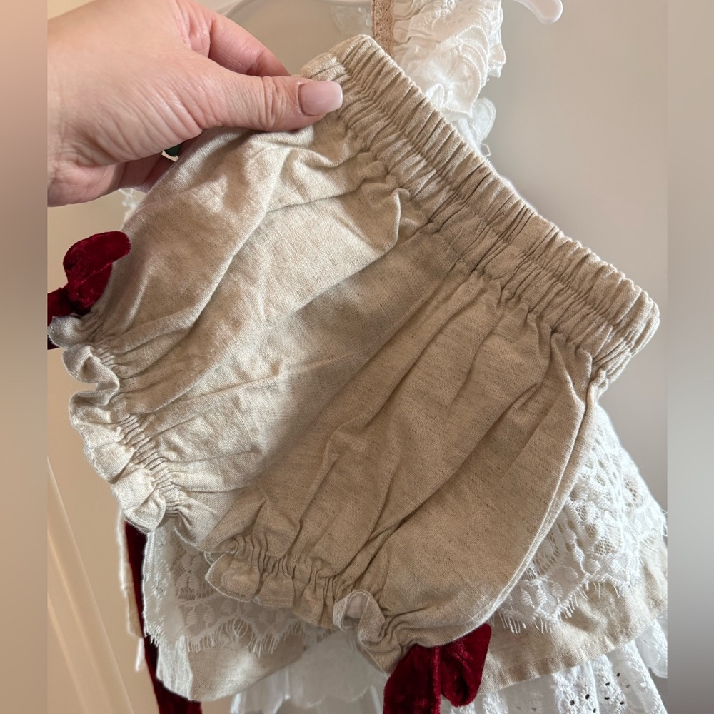 Love and Grow Christmas dress - Picture 3 of 4